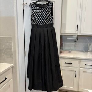 Formal long Dress MOTB Fit & Flare Evening Party Dress Sz 8 wedding guest